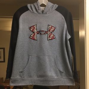 Boys Under Armour hoodie size youth XL